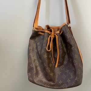 SOLD Louis Vuitton petit noe monogram